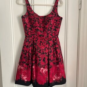 Fun Red and Black Sherri Hill Floral Cocktail Dress Size 6